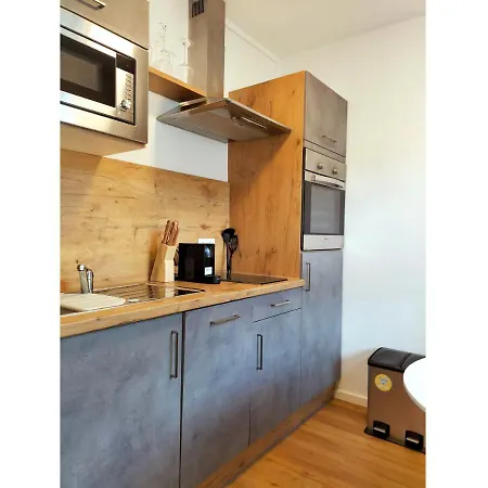 Living-life, Klinik&messe Vor Ort, Wlan, Netflix *