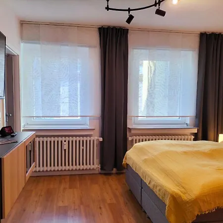 Living-life, Klinik & Messe Vor Ort, Wlan, Netflix Lägenhet *